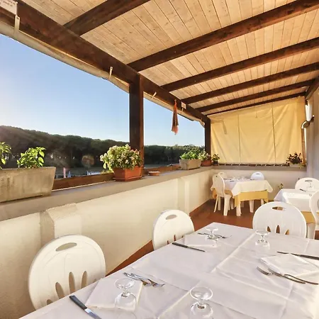 Hotel Oleandri Vada