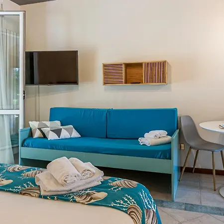 Oleandri Hotel 2*