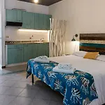 Oleandri Hotel 2*
