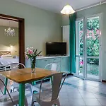 Hotel Oleandri Vada